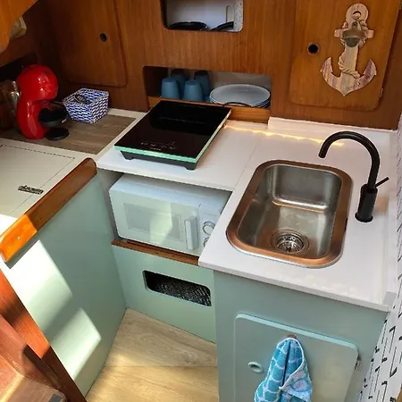 Hotel en barco Acogedor Velero En El Forum Sant Adrià de Besòs